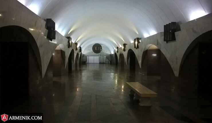 garegin-njdeh-hraparak