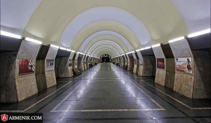 yeritasardakan-metro